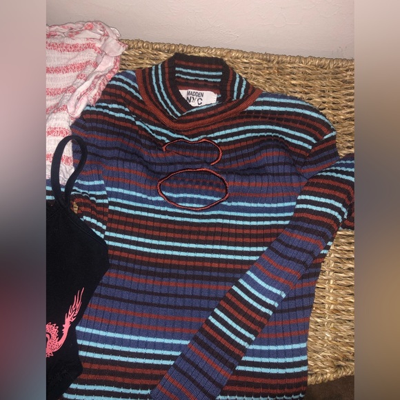 Top bundle - Picture 3 of 5